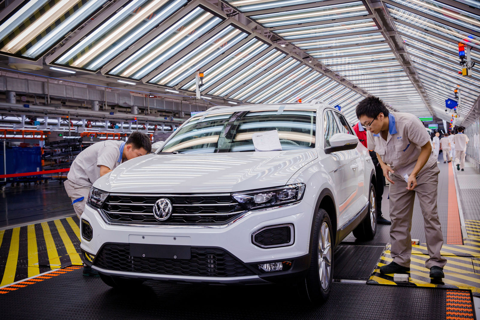 Ô tô Trung Quốc dư thừa đang tràn ra khắp thế giới: 123 hãng sản xuất 40 triệu xe nhưng chỉ bán được 22 triệu chiếc trong nước- Ảnh 2.