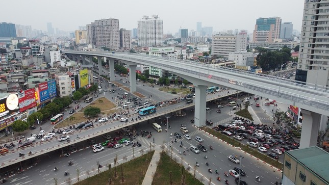 Hà Nội làm tiếp đường trên cao từ Ngã Tư Sở đến Cầu Giấy hơn 8.500 tỷ đồng- Ảnh 1.