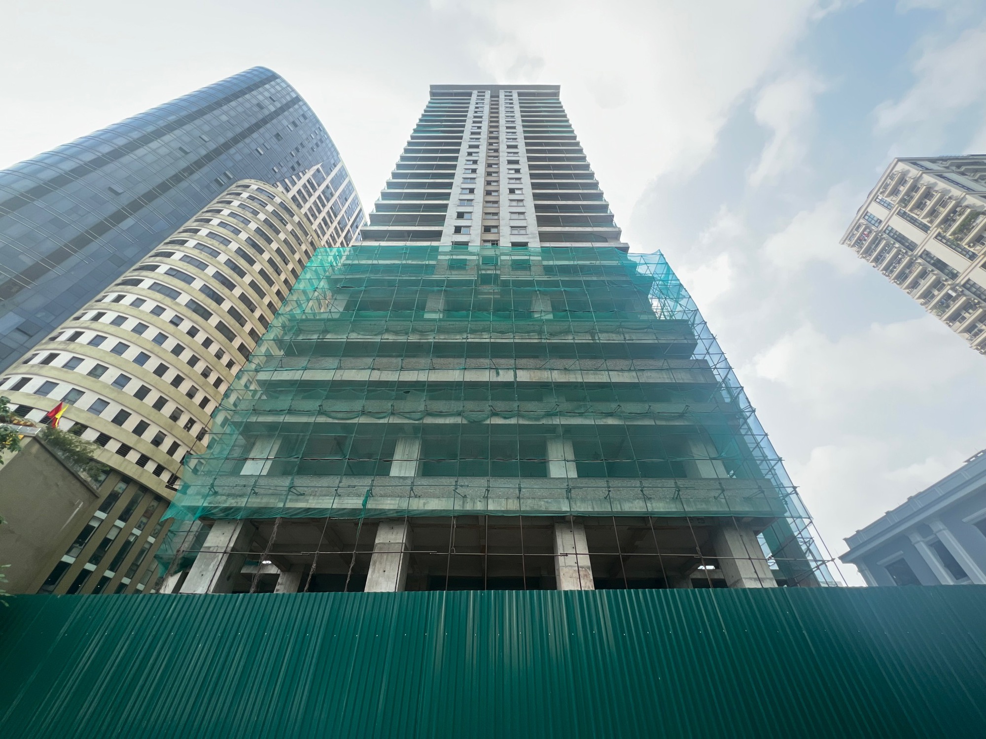 Cận cảnh toà nhà 39 tầng trên “đất vàng” của công ty Ba Đình xây hơn thập kỷ chưa xong- Ảnh 11.