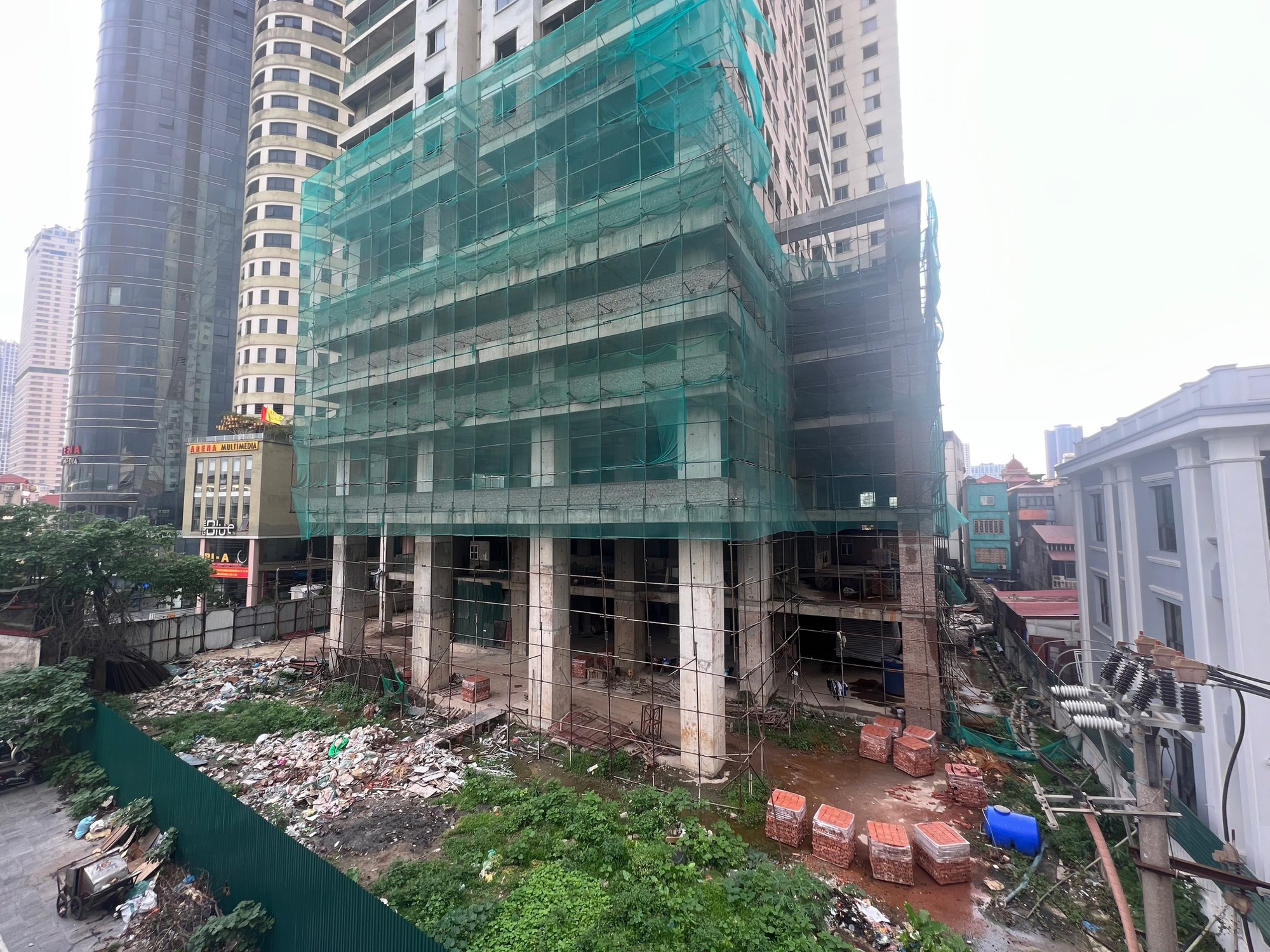 Cận cảnh toà nhà 39 tầng trên “đất vàng” của công ty Ba Đình xây hơn thập kỷ chưa xong- Ảnh 8.