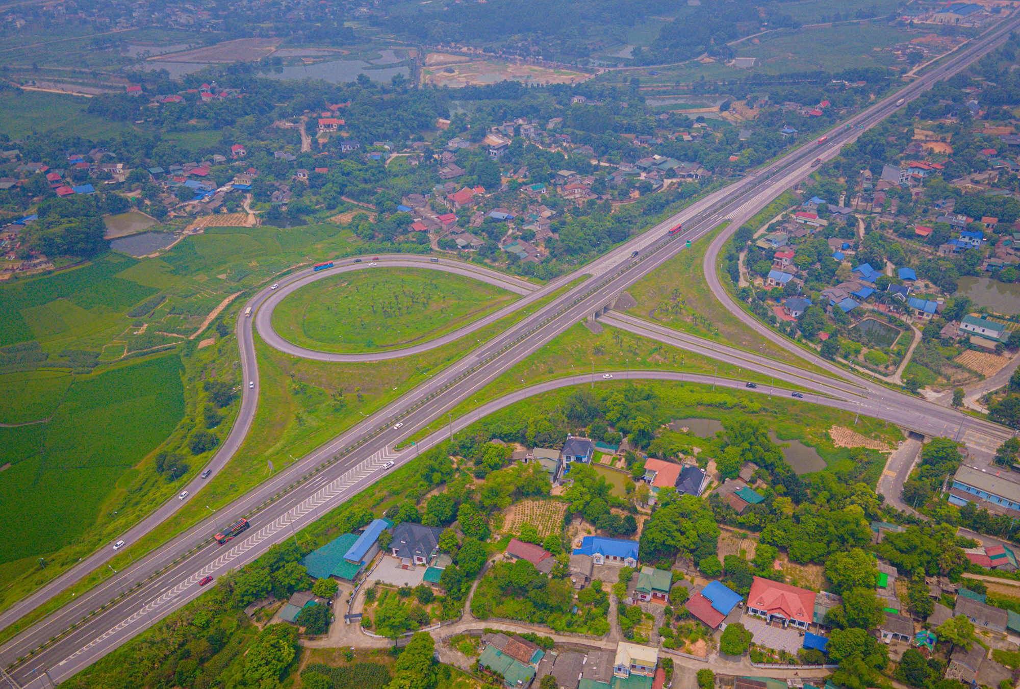 Toàn cảnh cao tốc chưa làm xong đã được Thủ tướng quyết định mở rộng gấp đôi sau một lần thị sát- Ảnh 1.