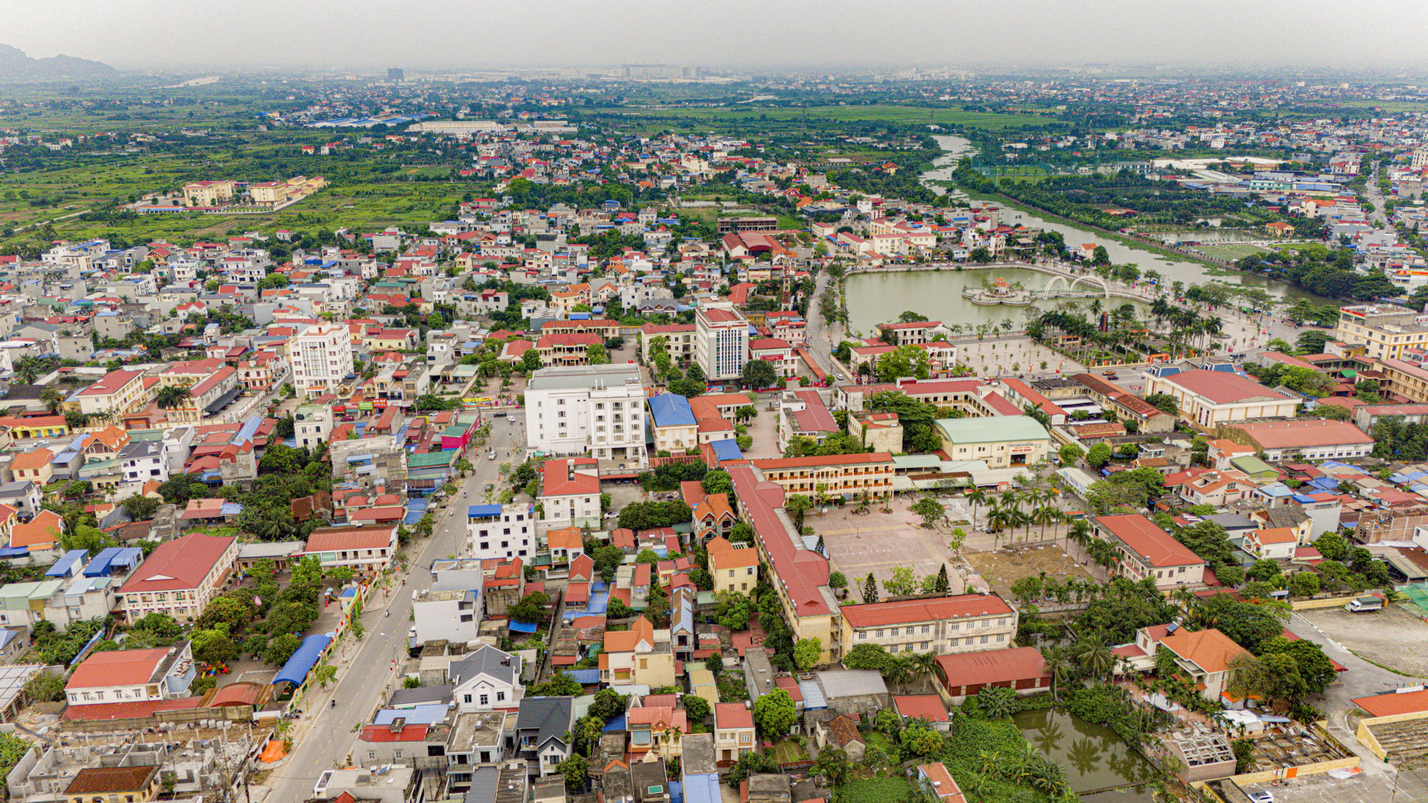 Diện mạo 2 huyện sẽ trở thành quận của Hải Phòng: Nơi có ông lớn đầu tư hơn 7 tỷ USD, nơi sẽ xây siêu cảng 5 tỷ USD- Ảnh 2.