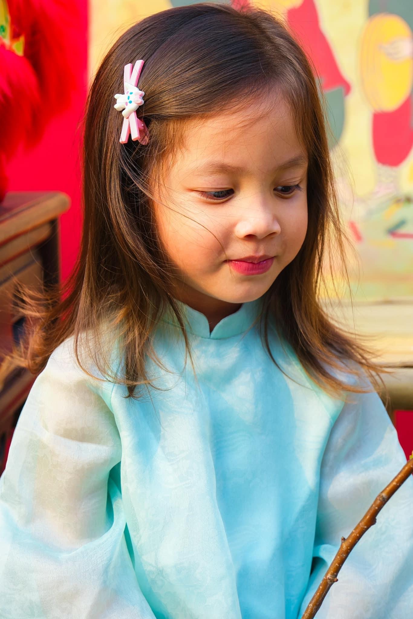 Chỉ mới hơn 4 tuổi, con gái Hồ Ngọc Hà được tấm tắc khen ngợi sống tình cảm vì câu nói này- Ảnh 5.