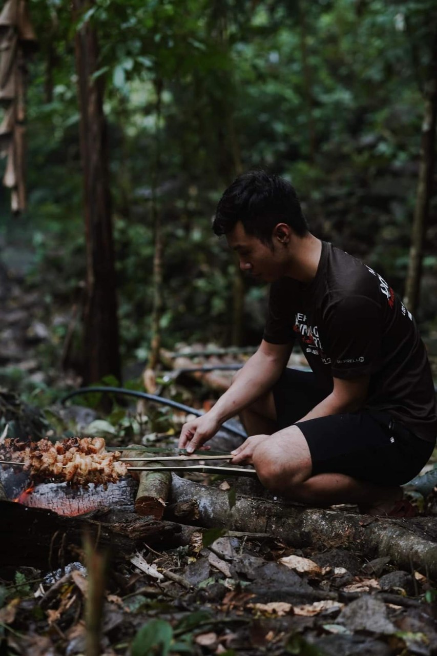 Phát hiện con suối có cái tên rùng rợn, là điểm đến thiên nhiên hoang dã, tránh nóng lý tưởng, chỉ cách Hà Nội 100km- Ảnh 2.