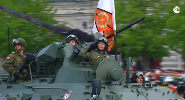 Nga duyệt binh hoành tráng mừng Ngày Chiến thắng- Ảnh 2.
