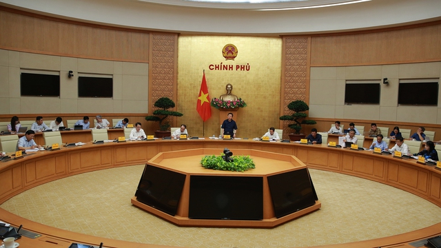 Phó Thủ tướng 'đốc' tiến độ xây dựng các nghị quyết trình Quốc hội về đất đai- Ảnh 6.