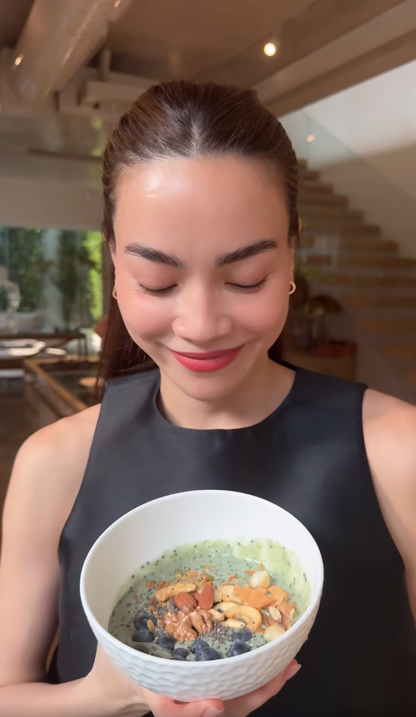 Khoe làm bữa sáng healthy cho Leon, Lisa nhưng bị chê 