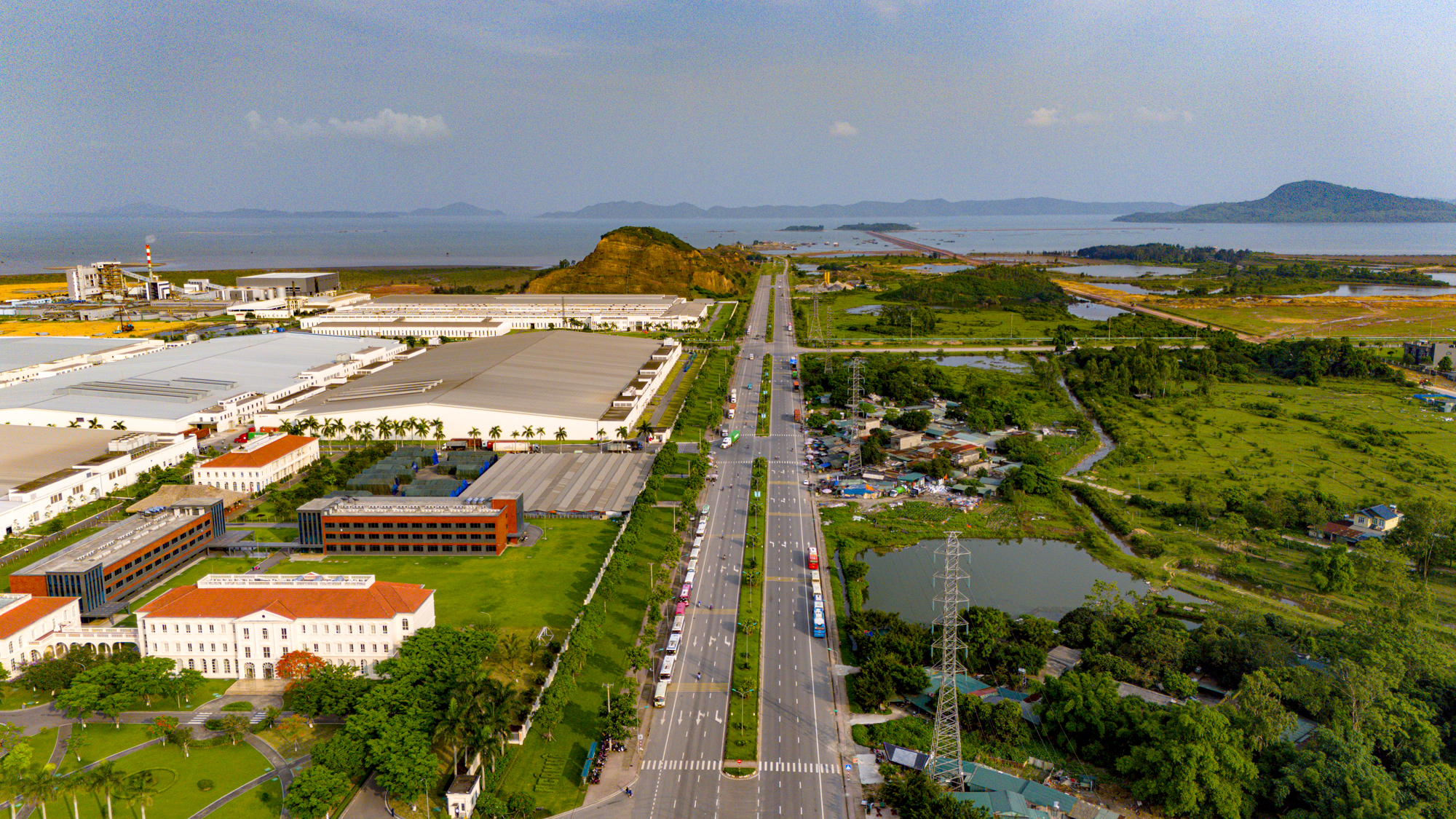 Diện mạo 2 địa phương biên giới sắp sáp nhập để trở thành “siêu thành phố” rộng gần bằng Đà Nẵng: Có cửa khẩu, đường cao tốc, dự án tỷ USD- Ảnh 12.