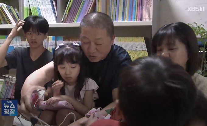 Cuộc sống của 1 gia đình có 12 con tại Hàn Quốc: Ăn không đủ chỗ ngồi nhưng vẫn muốn đẻ tiếp- Ảnh 5.