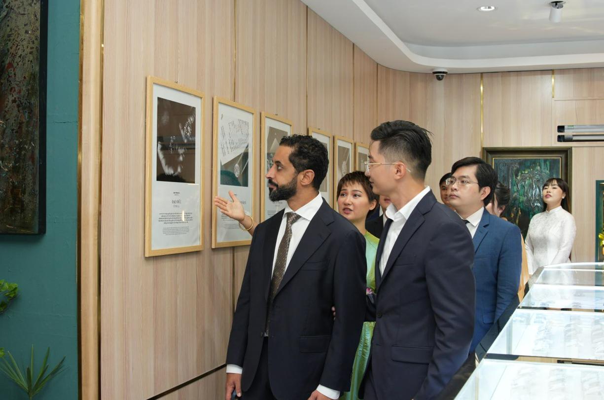 Chuyến thăm đặc biệt của chủ tịch DMCC tại thương hiệu kim cương Việt Jemmia Diamond- Ảnh 1.