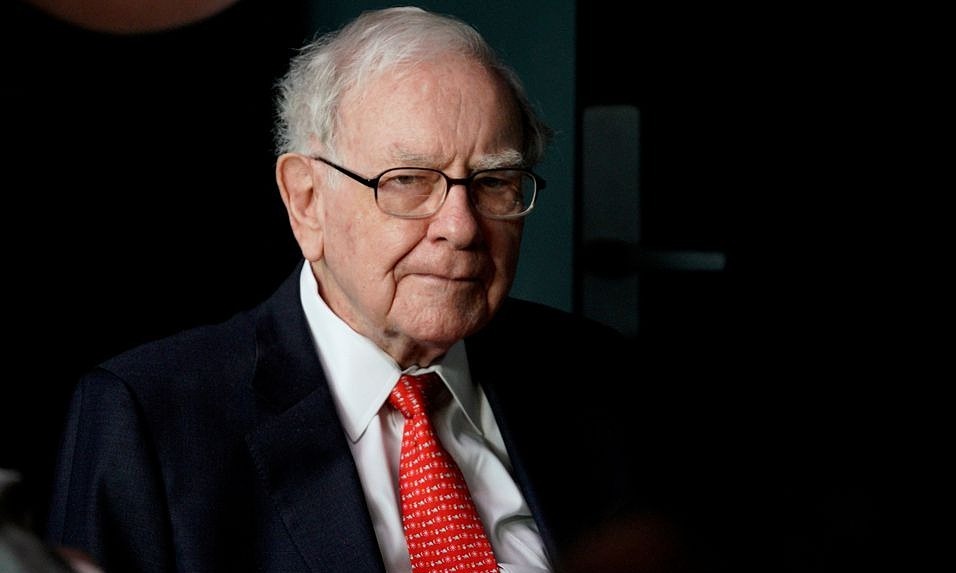 21 tuổi, Warren Buffett bỏ ra 100 Đô la để tham gia lớp học này và cuộc đời ông đã sang trang: 