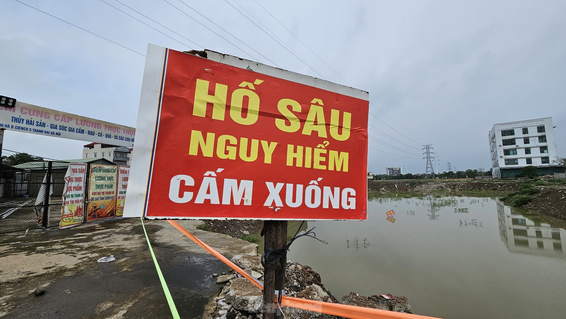 Sau bán đất sai quy hoạch, KĐT Thanh Hà lại múc đất, làm hồ trên khu quy hoạch cây xanh- Ảnh 3.