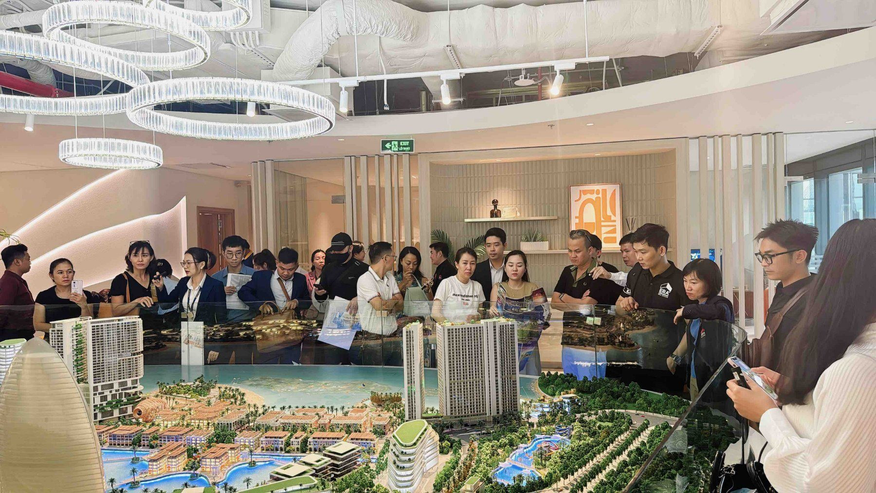 Một sàn giao dịch công bố vượt mốc 1.000 booking trong 1 tháng với dự án căn hộ ven biển tại Nha Trang- Ảnh 1.