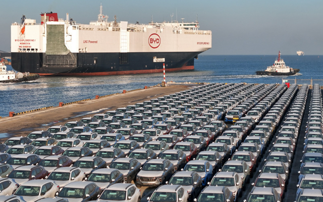 Sức mạnh của Trung Quốc: Trợ cấp toàn chuỗi cung ứng xe điện, bị châu Âu áp thuế nhập khẩu thì chuyển sang sản xuất ô tô ‘made in EU’, sắp chiếm lĩnh thị trường- Ảnh 1.