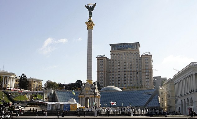 Khách sạn Ukraine được rao bán với giá khởi điểm 20 triệu bảng Anh. Ảnh: PA