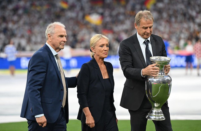 Lễ khai mạc Euro 2024: Chỉ vỏn vẹn 8 phút nhưng gây xúc động mạnh với khoảnh khắc 