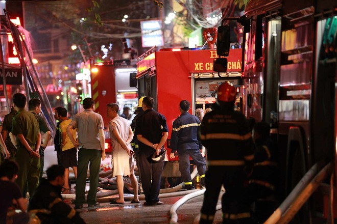 Những nguyên nhân khiến 4 nạn nhân ở vụ cháy ở Định Công không thể thoát ra ngoài an toàn?- Ảnh 7.