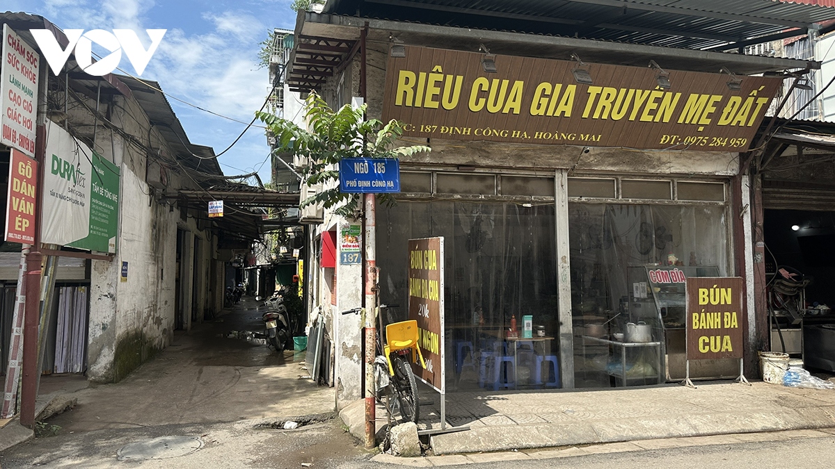 Cận cảnh nhà xưởng, nhà ở san sát trong ngõ sâu ở phố Định Công Hạ- Ảnh 5.