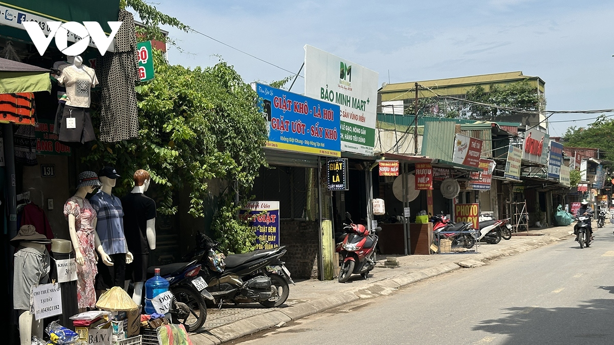 Cận cảnh nhà xưởng, nhà ở san sát trong ngõ sâu ở phố Định Công Hạ- Ảnh 8.