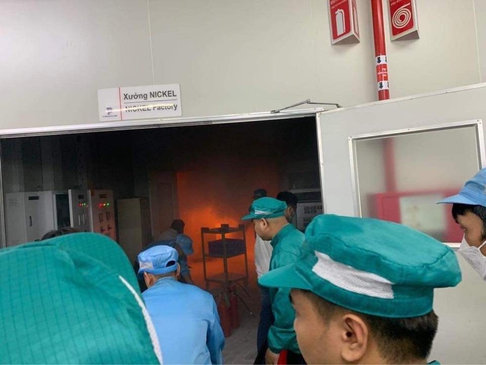 Cháy tại công ty linh kiện điện tử trong khu công nghiệp ở Vĩnh Phúc- Ảnh 2.