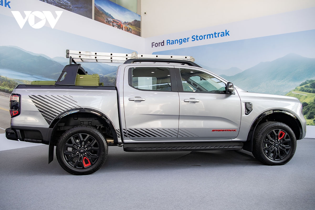 Doanh số bán tải tháng 5/2024: Ford Ranger vững ngôi đầu, Toyota Hilux trở lại- Ảnh 1.