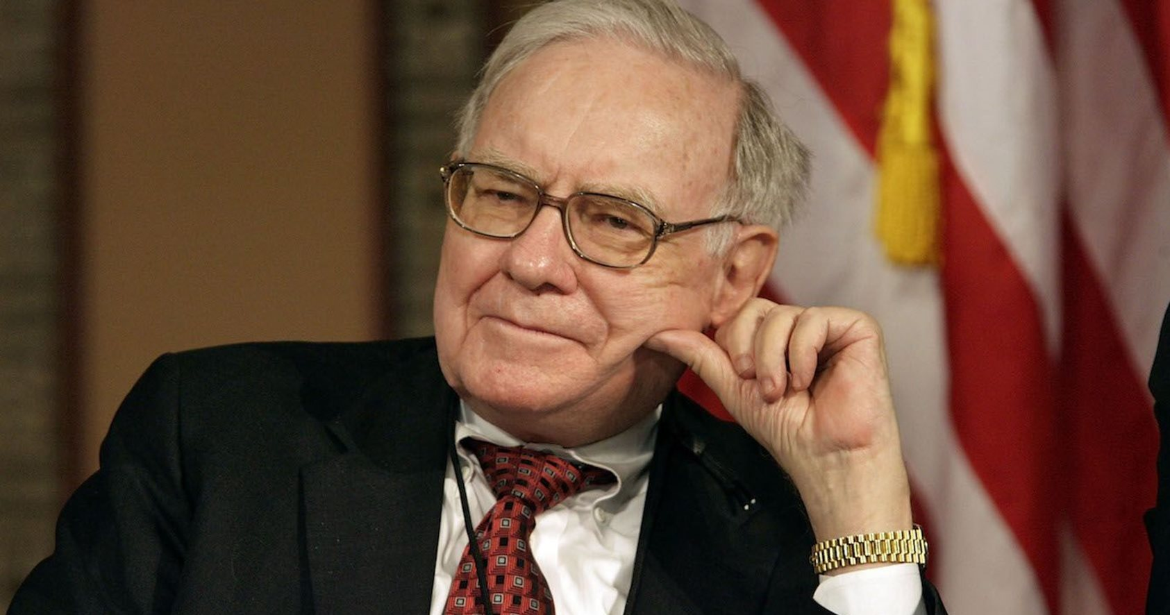 Warren Buffett tiếp tục bán cổ phiếu hãng xe điện lớn nhất Trung Quốc BYD: Chuyện gì đang xảy ra?- Ảnh 1.