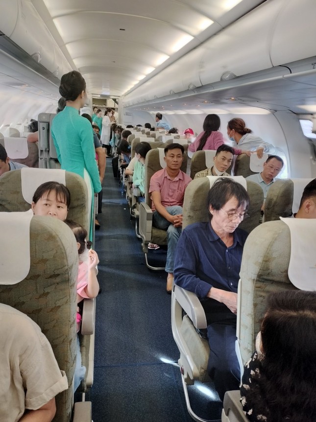 Một hành khách đột ngột tử vong trên máy bay từ Thanh Hóa đến TPHCM- Ảnh 1.