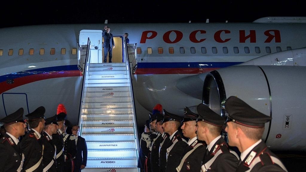 Khám phá chuyên cơ được mệnh danh là 'Điện Kremlin bay' của Tổng thống Putin- Ảnh 7.