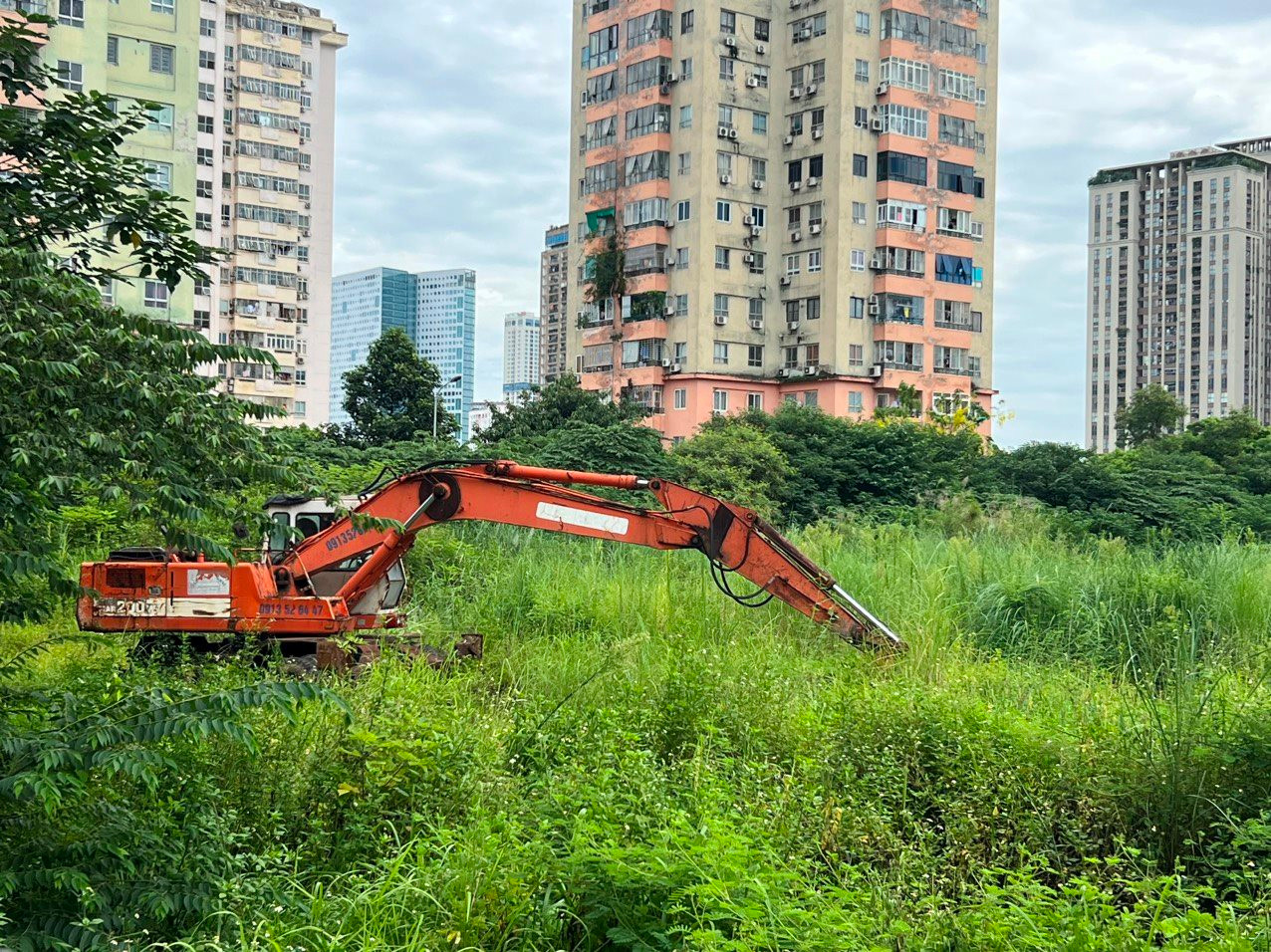 Lô đất dự án quây tôn bỏ hoang hơn thập kỷ tại Hà Nội- Ảnh 5.