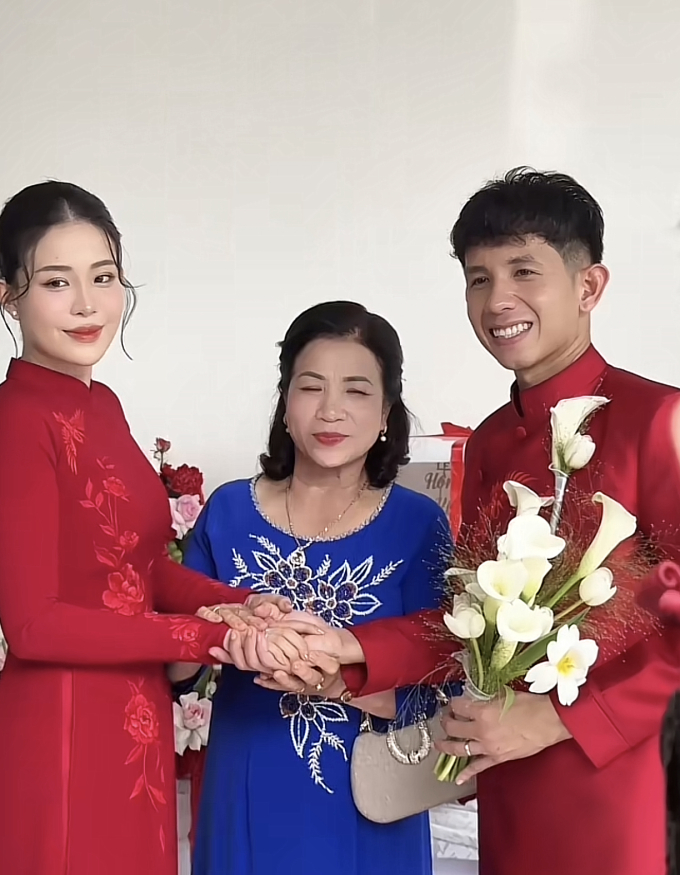 Nguyễn Phong Hồng Duy thuê dàn xe khủng đón vợ thạc sỹ, đám cưới to nhất Bình Phước là đây- Ảnh 5.