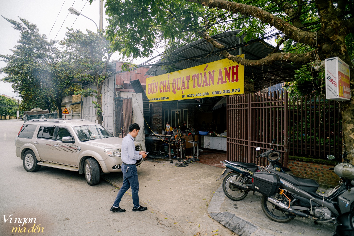 Ăn gì ở Ninh Bình? Ghé hàng miến lươn nức tiếng tuổi đời hơn nửa thế kỷ, thưởng thức bún chả vuông tại quán ngày bán 