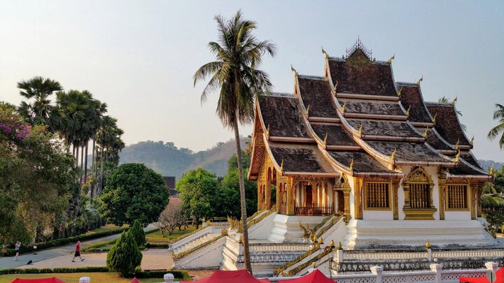 Vì sao gọi Luang Prabang của Lào là thị trấn ‘ngừng trôi’?- Ảnh 2.