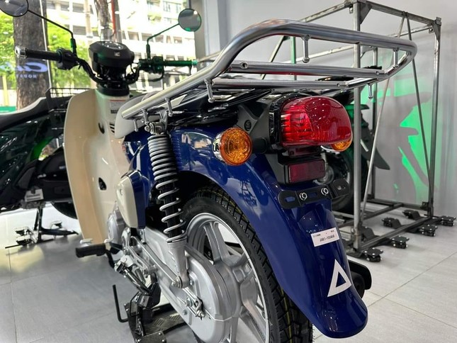 Honda Super Cub Pro đầu tiên về Việt Nam, giá hơn 100 triệu đồng- Ảnh 5.