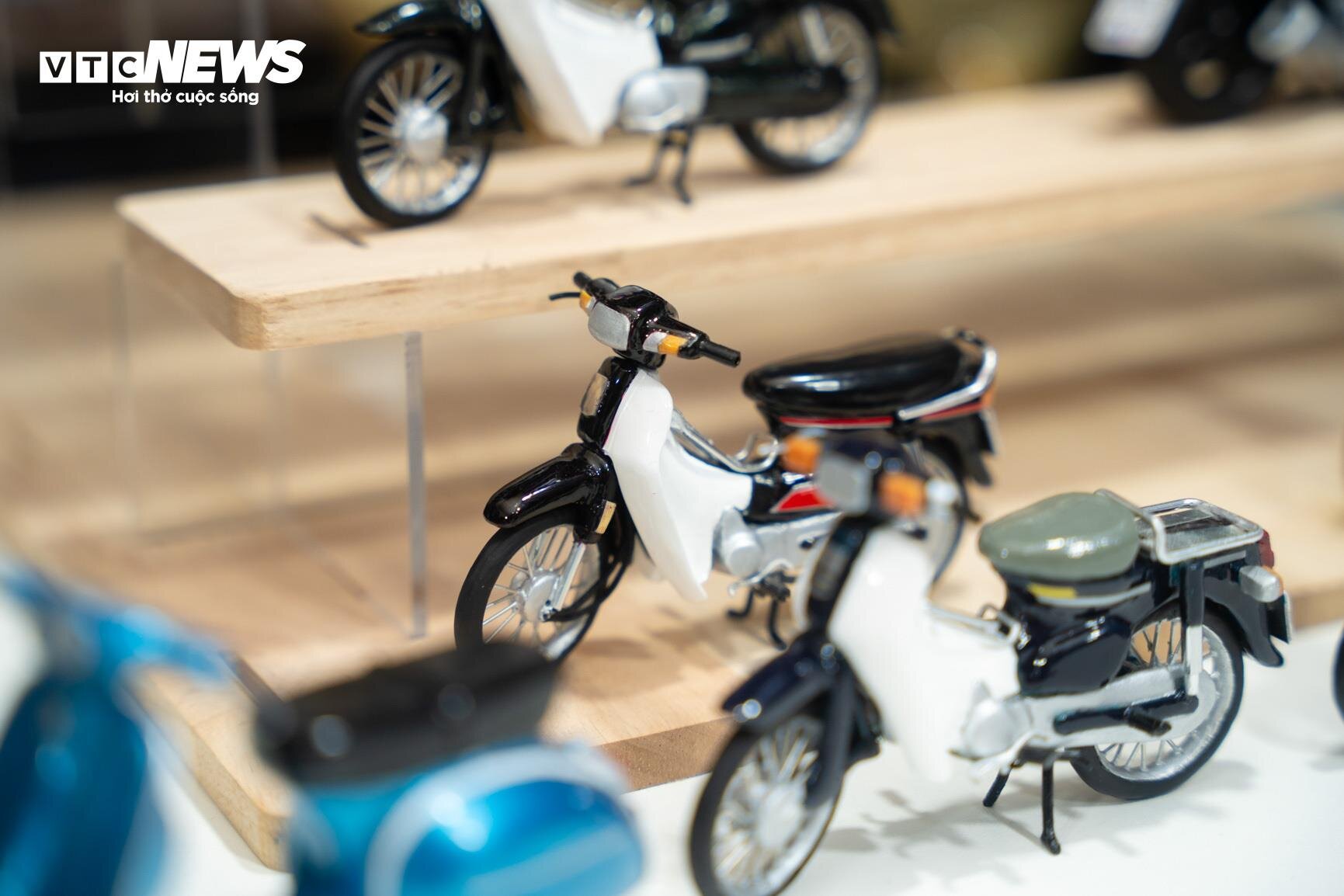 Bộ sưu tập mô hình xe máy bằng đất sét của chàng trai 9X Hà thành- Ảnh 7.