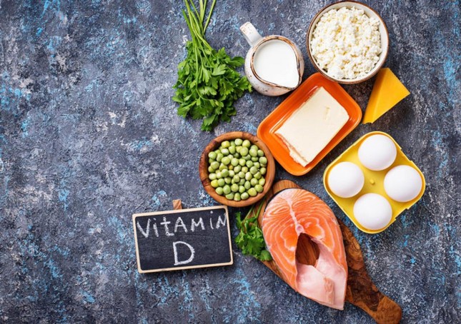 Vitamin D có đầy trong ánh nắng mặt trời nhưng nhiều người vẫn bị bác sĩ chỉ 'thiếu D'- Ảnh 3.