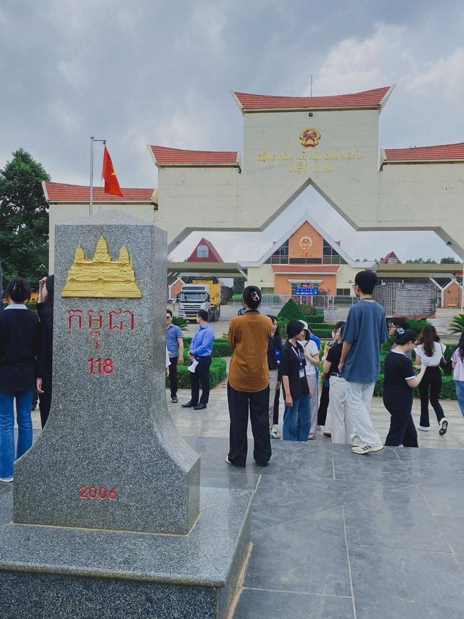 Thực hư từ TP Hồ Chí Minh đi Campuchia chỉ có 16km khiến dân tình lập tức rủ nhau xuất ngoại- Ảnh 9.