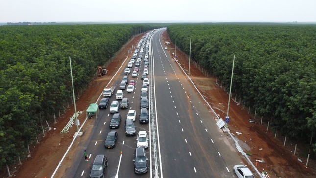Gần 300 tỷ đồng xây trạm dừng nghỉ cao tốc Phan Thiết - Dầu Giây- Ảnh 1.