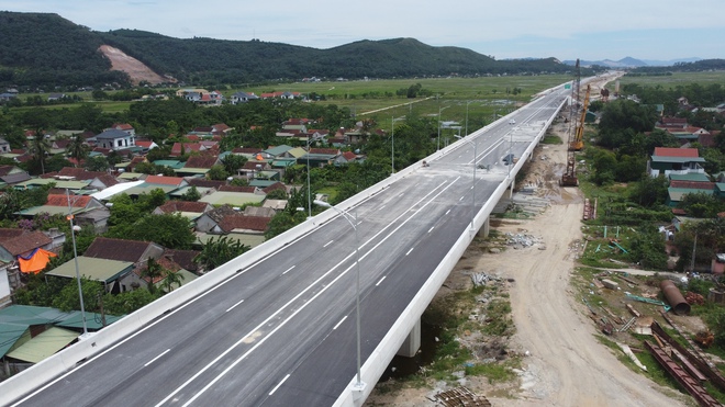 Soi công trình đặc biệt dài nhất trên tuyến cao tốc 146.990 tỷ đồng ở Việt Nam trước ngày đón tin vui- Ảnh 4.