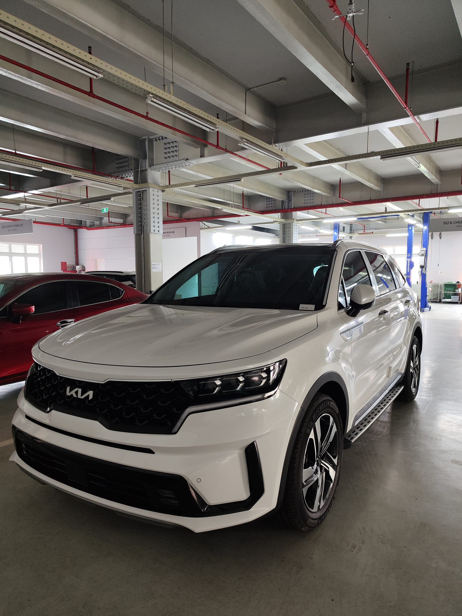 Xe hybrid đua giảm giá ở Việt Nam: Nhiều mẫu ngang xe xăng cùng phân khúc, có mẫu giảm tới 220 triệu đồng- Ảnh 7.