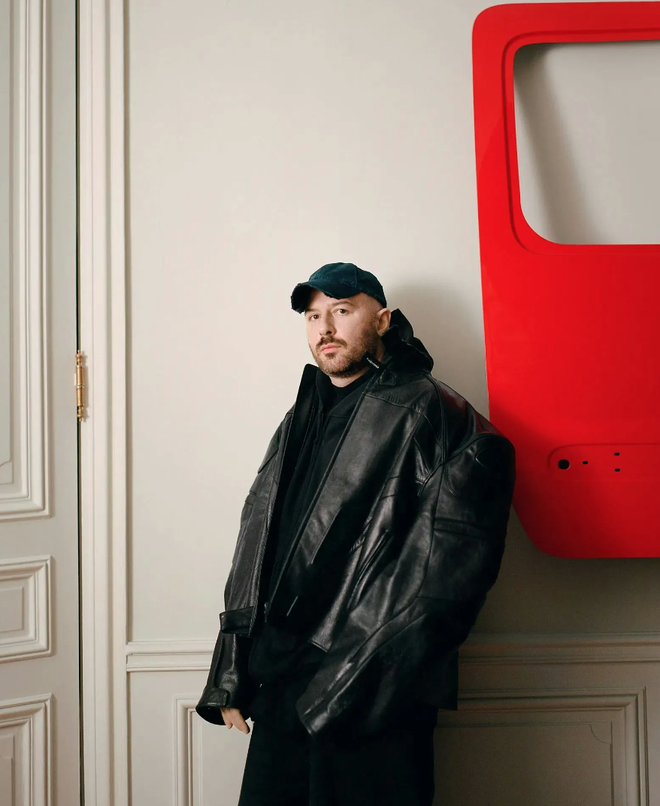 Demna Gvasalia: Nhà cải cách hay sự đạp đổ một di sản đồ sộ mang tên Balenciaga- Ảnh 48.