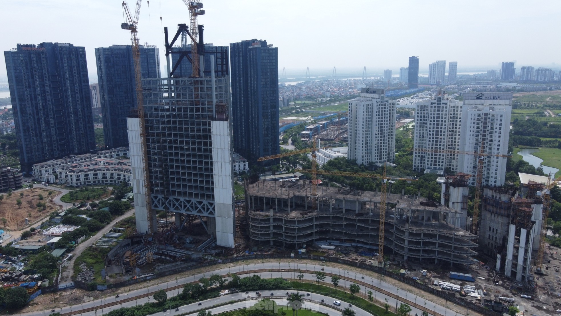 Động thái mới dự án 'siêu tháp đôi' cao thứ nhì ở Hà Nội sau nhiều năm bất động- Ảnh 1.