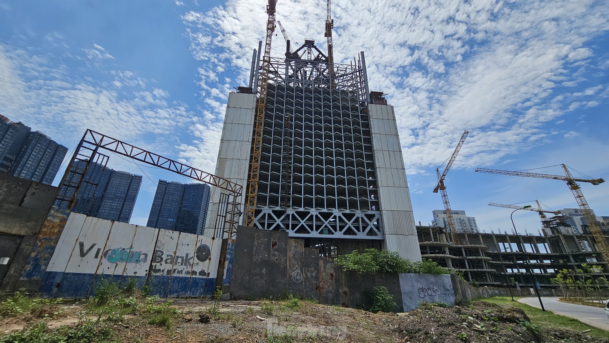 Động thái mới dự án 'siêu tháp đôi' cao thứ nhì ở Hà Nội sau nhiều năm bất động- Ảnh 2.