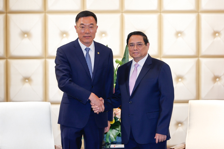 Thủ tướng dự Hội nghị WEF tại Trung Quốc: Loạt dự án cấp bách hàng tỷ USD nào ở Việt Nam được gọi tên?- Ảnh 2.