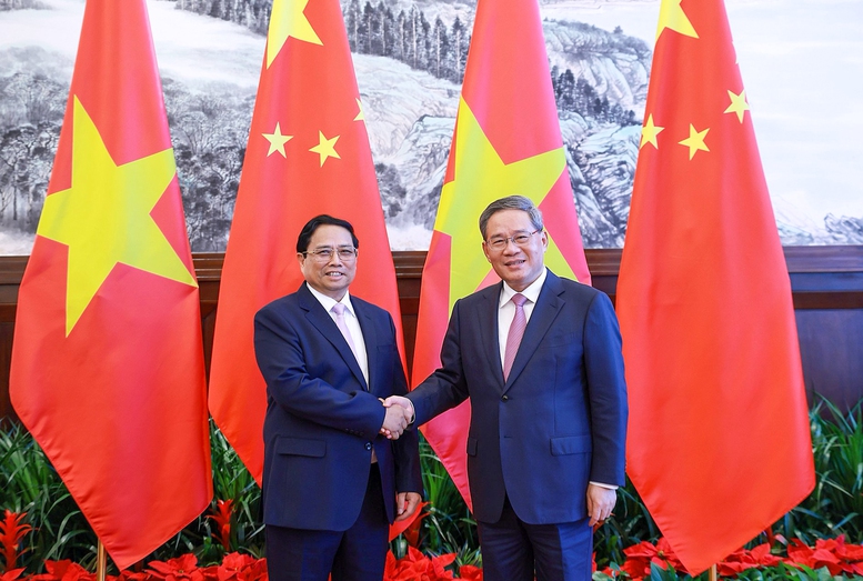 Thủ tướng dự Hội nghị WEF tại Trung Quốc: Loạt dự án cấp bách hàng tỷ USD nào ở Việt Nam được gọi tên?- Ảnh 1.