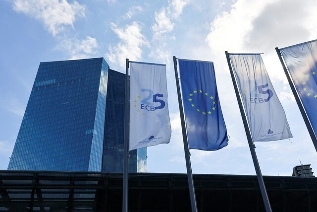 Sáu quốc gia EU chưa sẵn sàng gia nhập khu vực đồng euro- Ảnh 1.