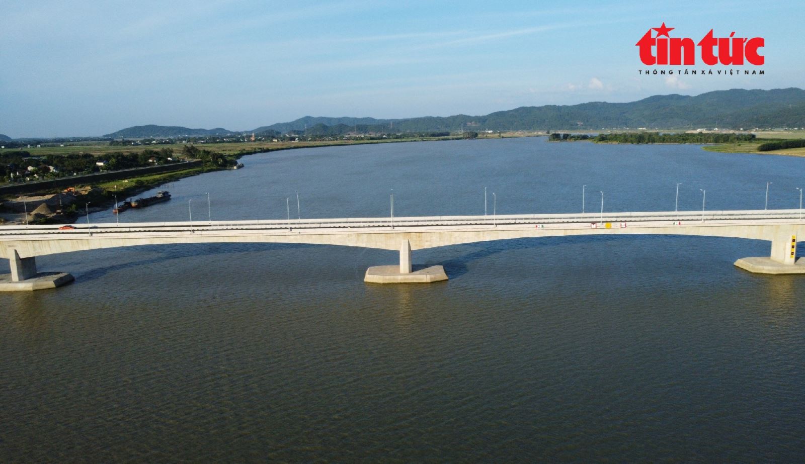 Cao tốc Diễn Châu - Bãi Vọt sẵn sàng thông xe hơn 19 km cuối tuyến- Ảnh 13.