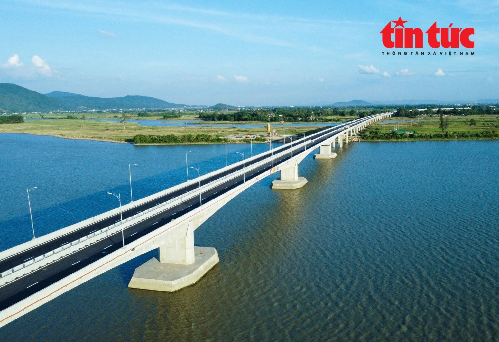 Cao tốc Diễn Châu - Bãi Vọt sẵn sàng thông xe hơn 19 km cuối tuyến- Ảnh 14.