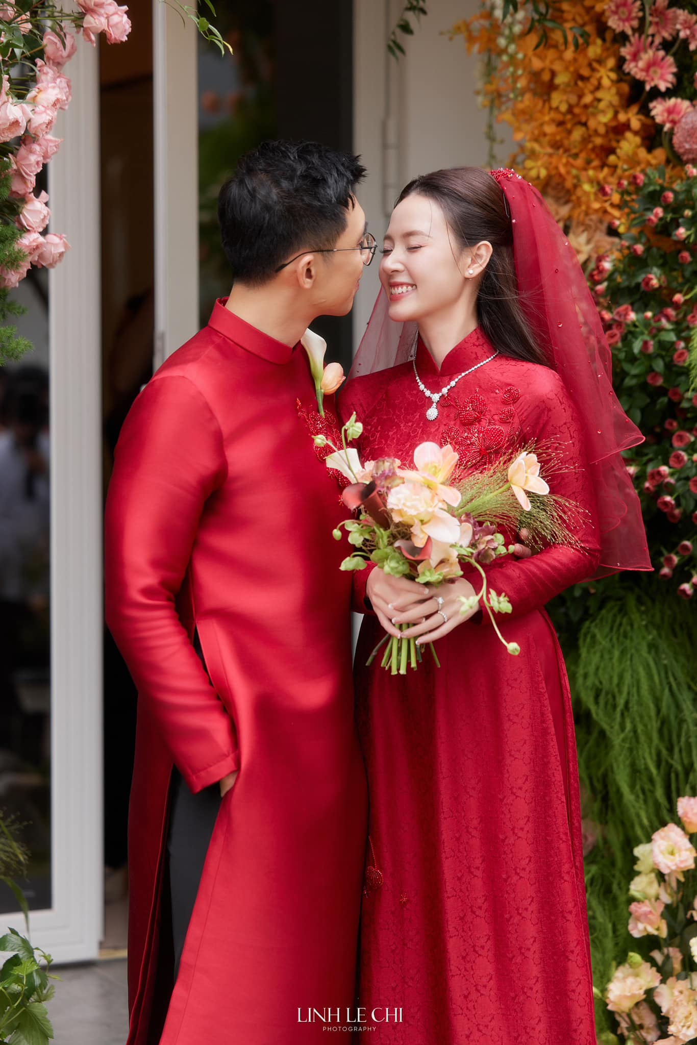 Hé lộ không gian đám cưới xa hoa của Midu - Minh Đạt: Cô dâu phải di chuyển bằng scooter vì quá rộng, thi công 4 ngày 4 đêm- Ảnh 9.