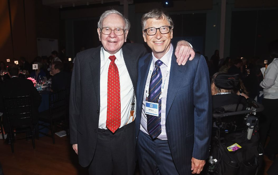 Từng tiếc từng phút làm việc, 2 giờ sáng giao nhiệm vụ cho nhân viên, Bill Gates hối hận vì không học từ huyền thoại Warren Buffett điều này sớm hơn để vừa thành công vừa hạnh phúc- Ảnh 1.