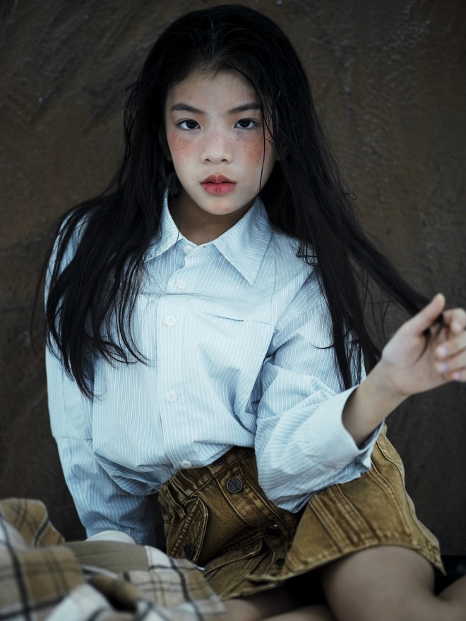 Mẫu nhí Việt Nam - Ella Bùi khuấy đảo show Gucci, lần đầu tiên xuất hiện trên Quảng trường Thời Đại ở Mỹ- Ảnh 11.